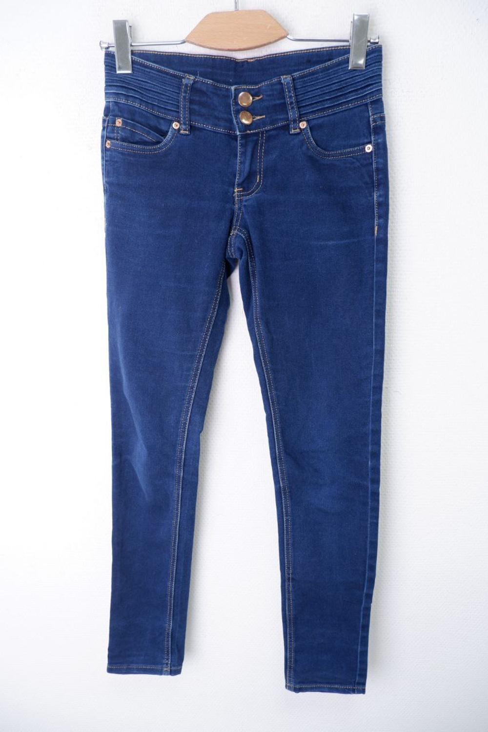 Джинсы базовые синие 42 размер