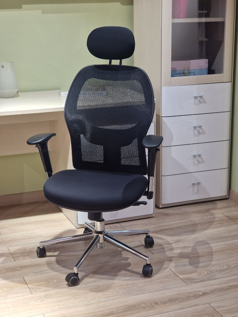 Кресло офисное 2262-213 +F109 Black