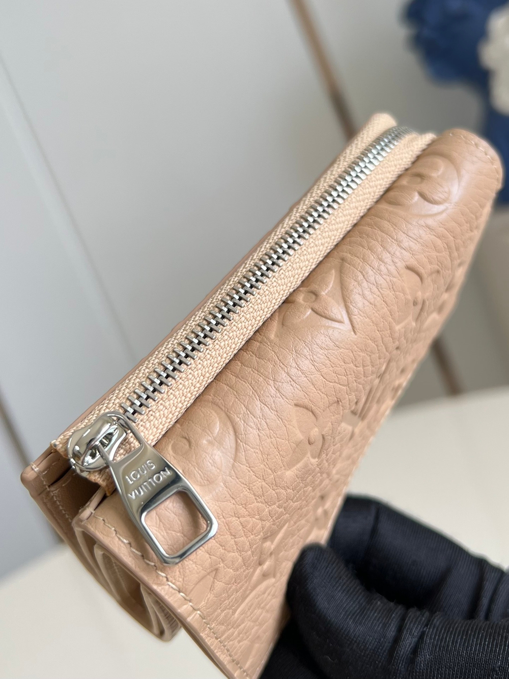 Louis Vuitton Slender Pilot