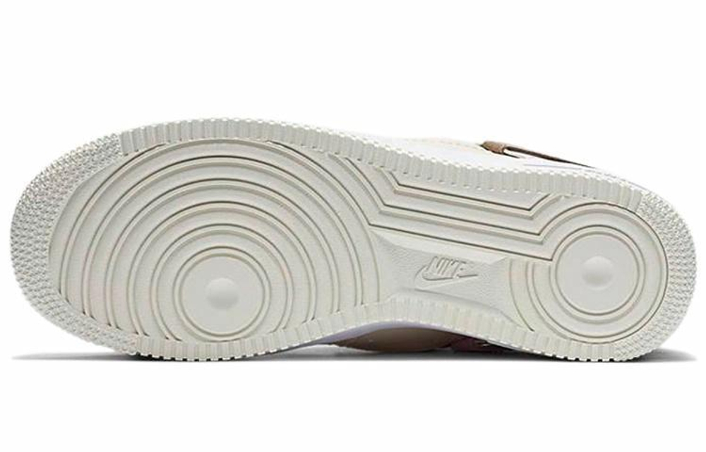 Кроссовки Nike Air Force 1 Lxx Lt (Женская размерная сетка)