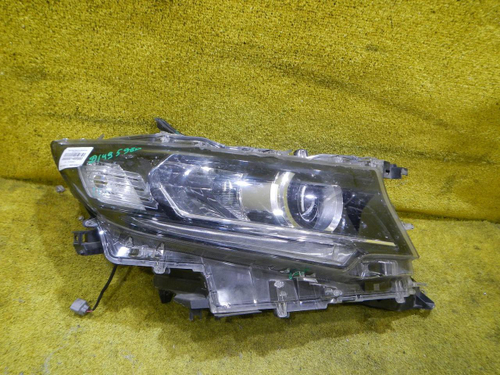 Битая Фара правая Toyota Land Cruiser Prado 150 (2017-н.в.) LED
