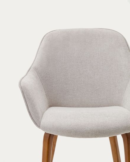 Aleli Стул из бежевой синели и ножками из ясеня с отделкой под орех Испания La Forma