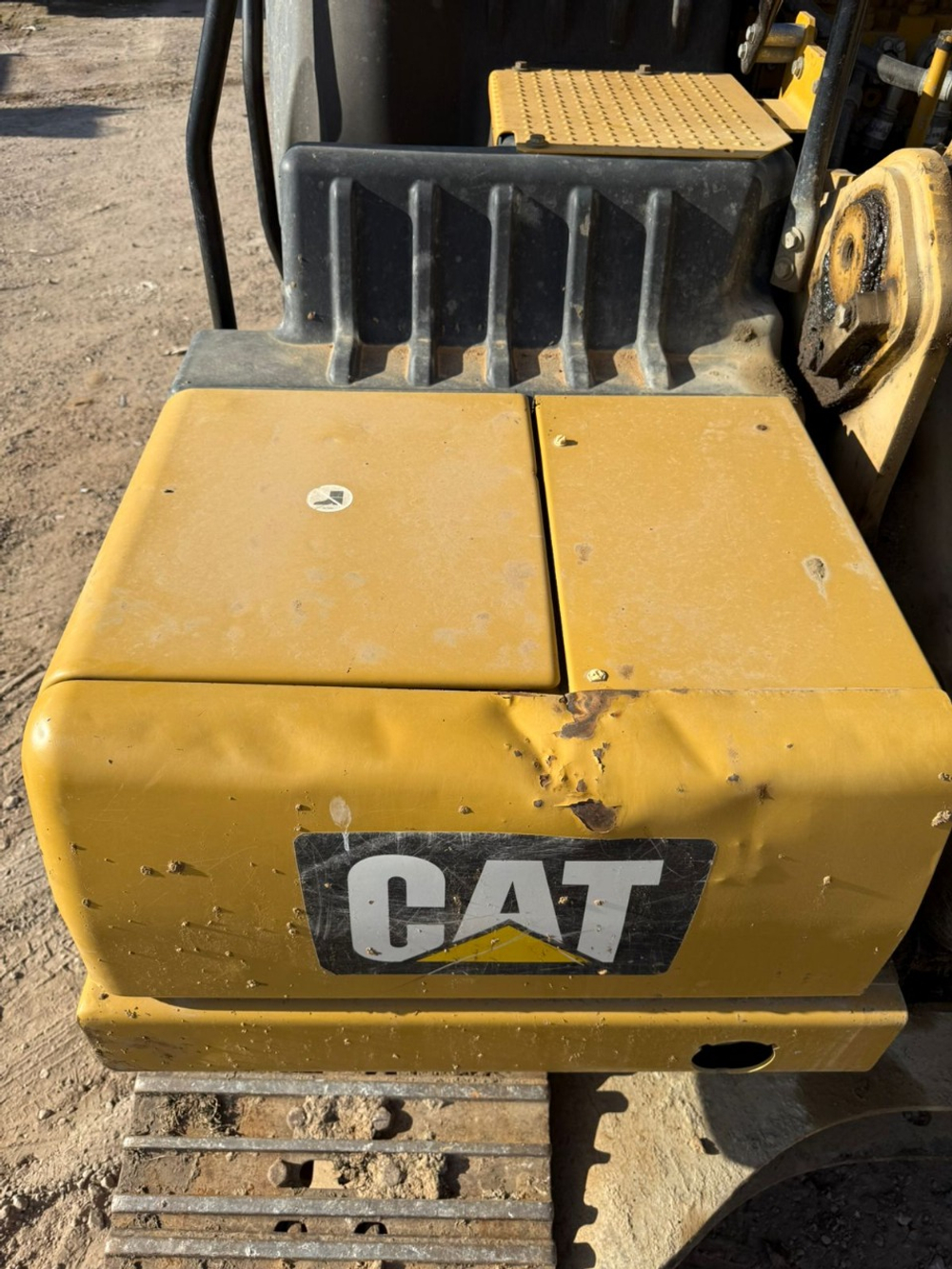 Caterpillar 320 Экскаватор 320GC (Дизельный, 4,4 л, 147 л.с., АТ)