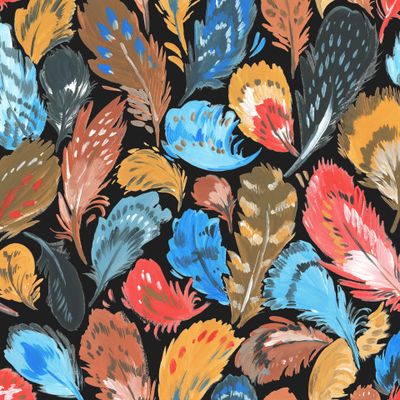 Яркий узор с птичьими перьями на черном фоне