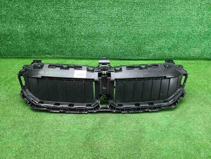 Решетка радиатора BMW 3er G20 (2022-2024)