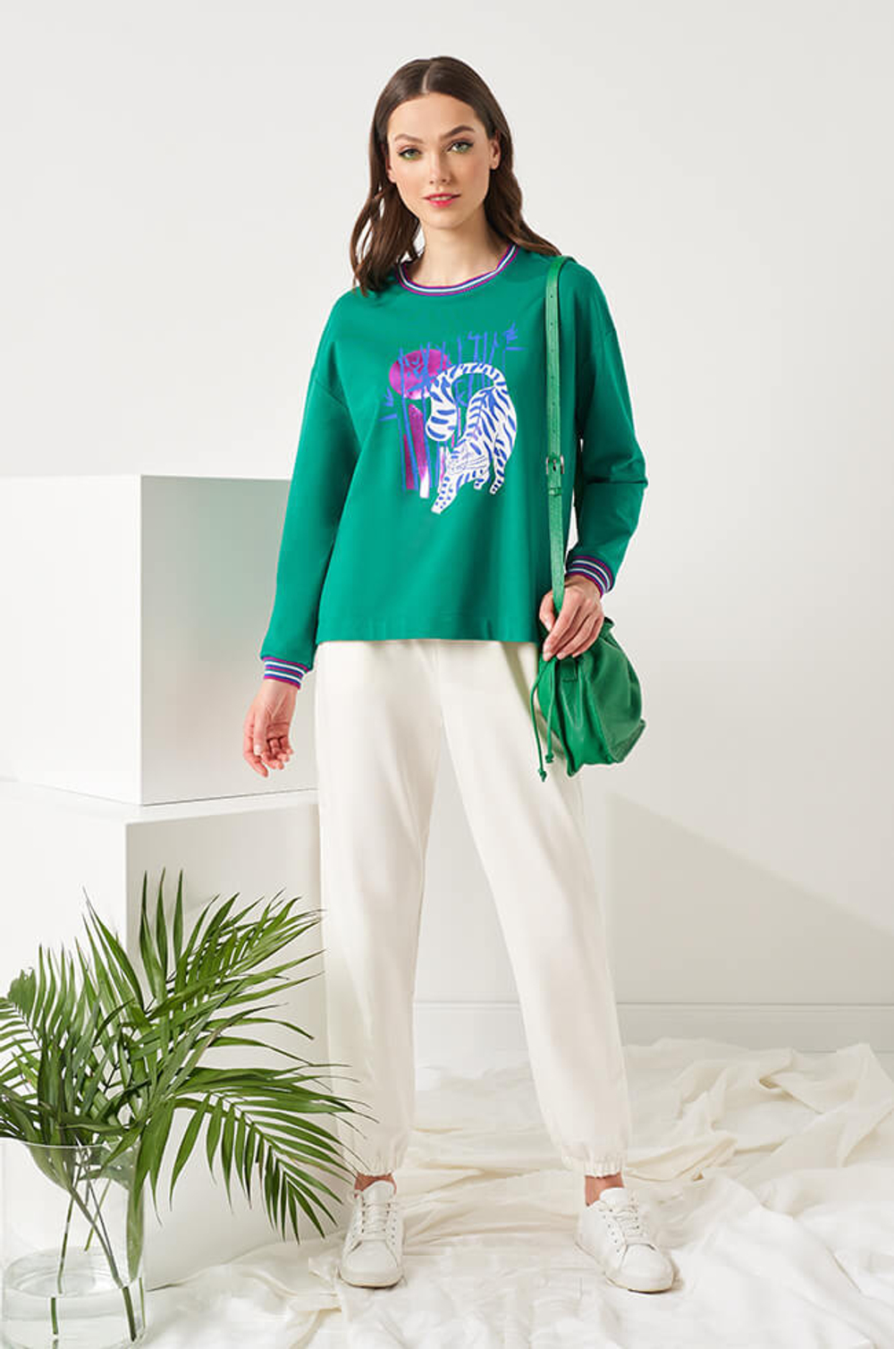 22817 Джемпер женский (зеленый)