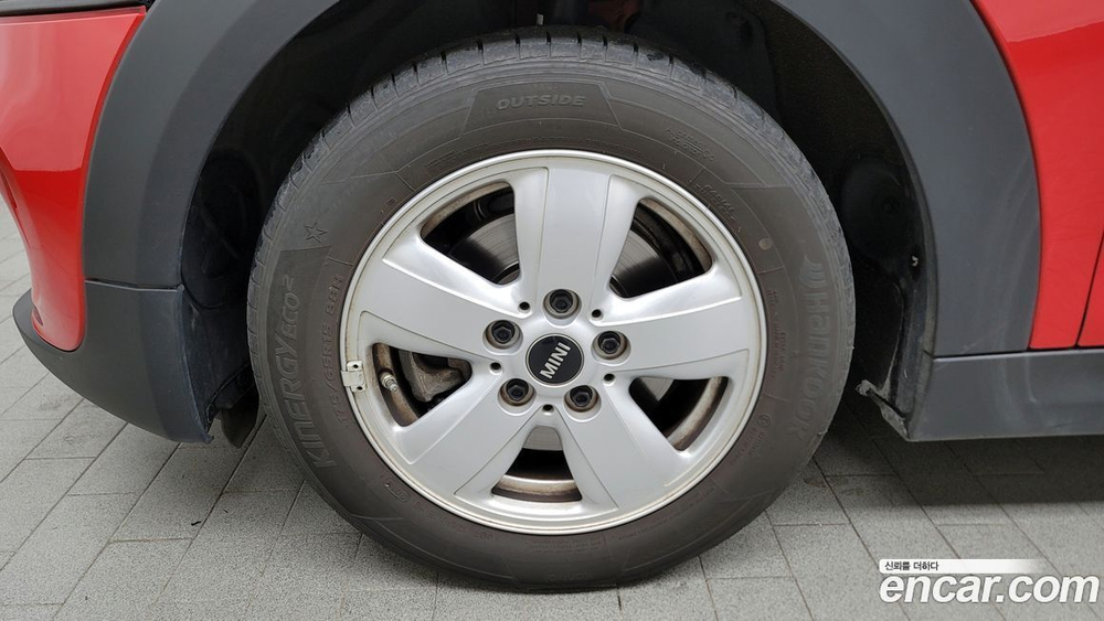 Mini Cooper Basic (12.2019)