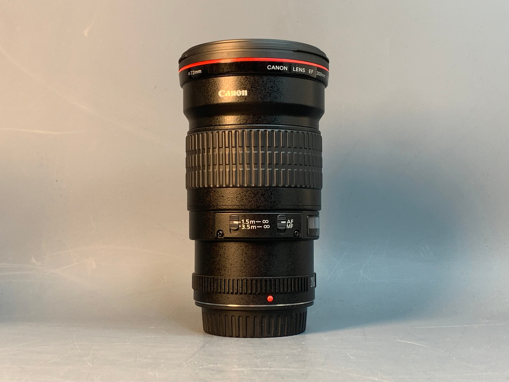 Canon EF 200mm 2.8L II USM