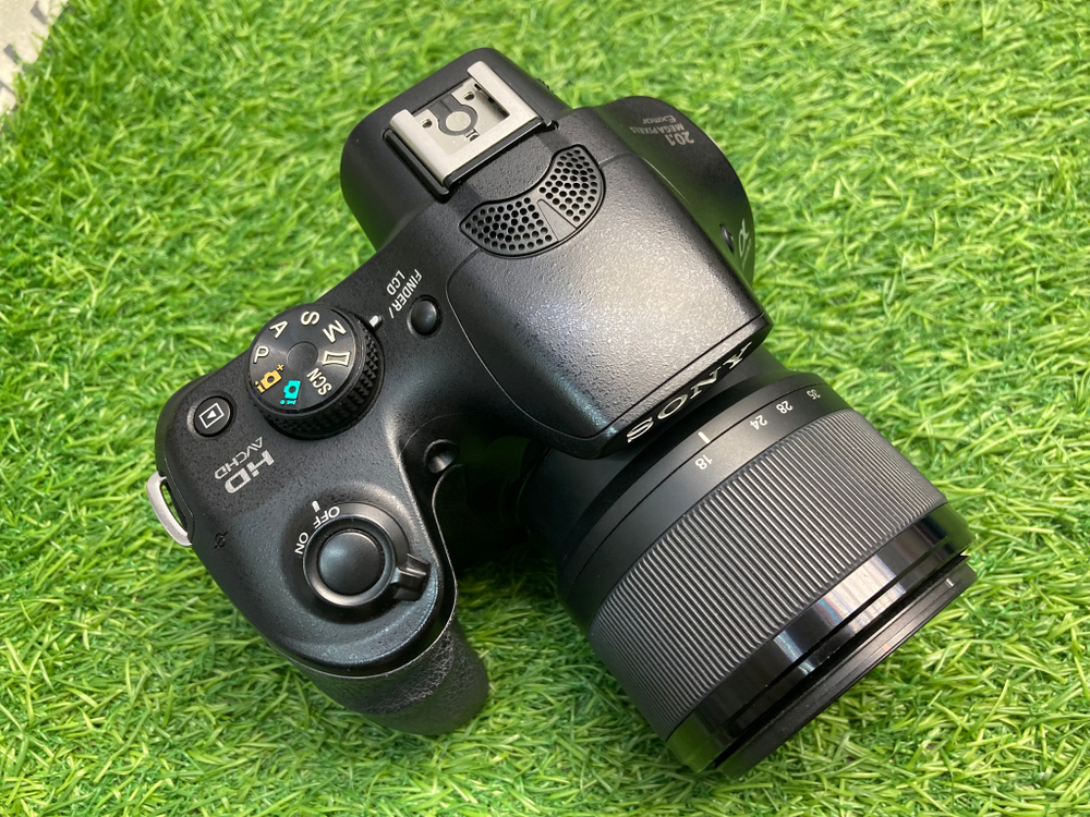 Sony A3500 Kit E 18-50mm 4.300 кадров