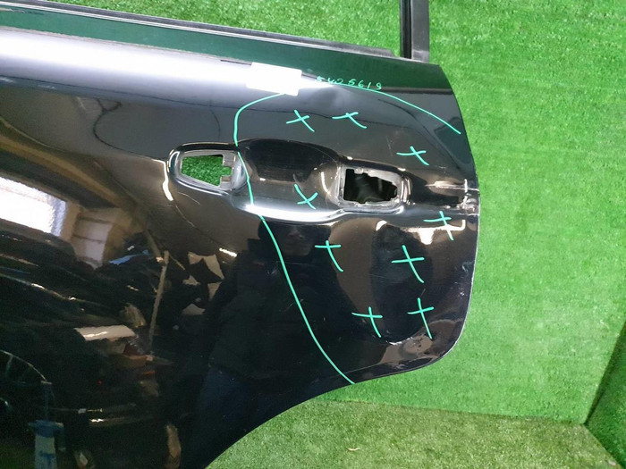 Дверь задняя левая Land Cruiser 200 (2015-2021)