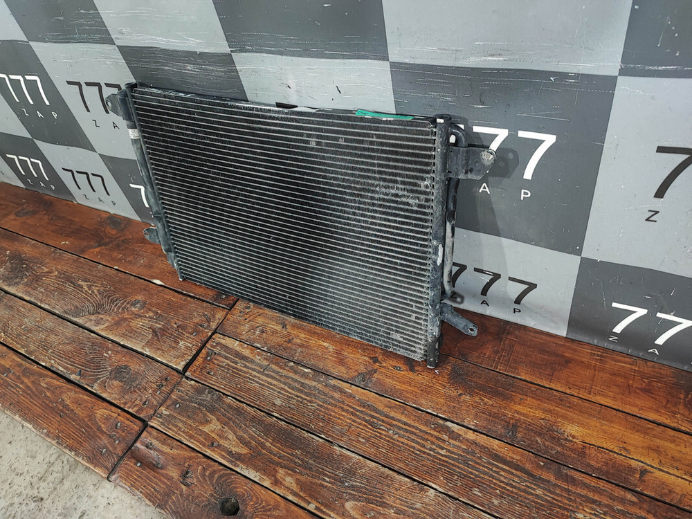 Радиатор кондиционера Volkswagen Jetta 6 10-18 Б/У Оригинал 5C0298403