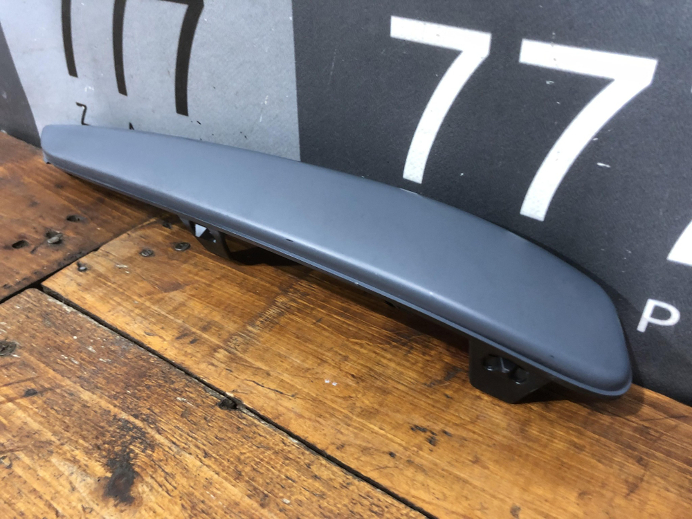 Накладка переднего бампера правая Opel Astra H 04-14 Новое Оригинал 13121996