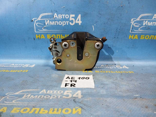 Замок двери передней правой TOYOTA SPRINTER 1993