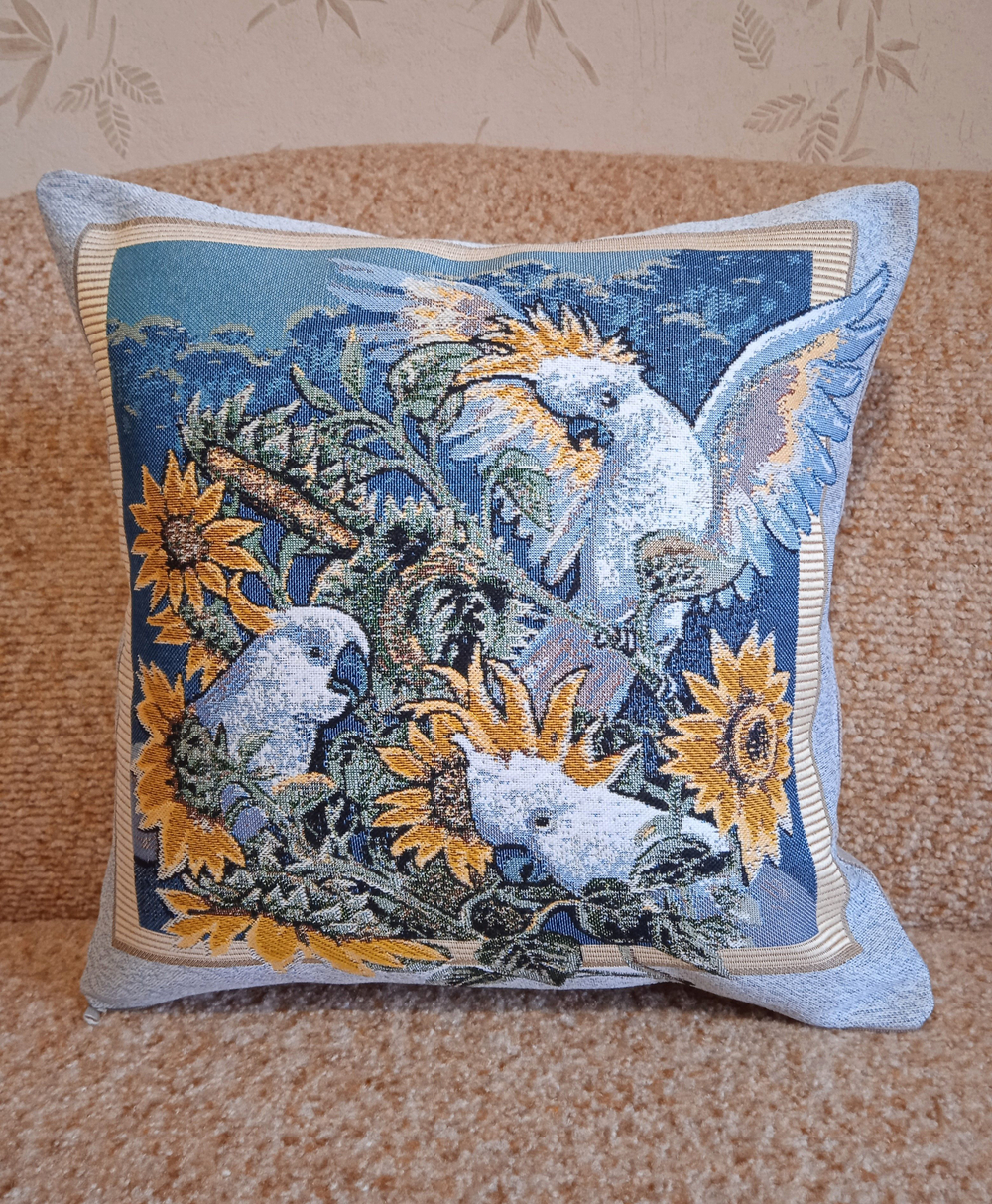 Декоративный гобеленовый чехол для интерьерной подушки Белый попугай 38*38