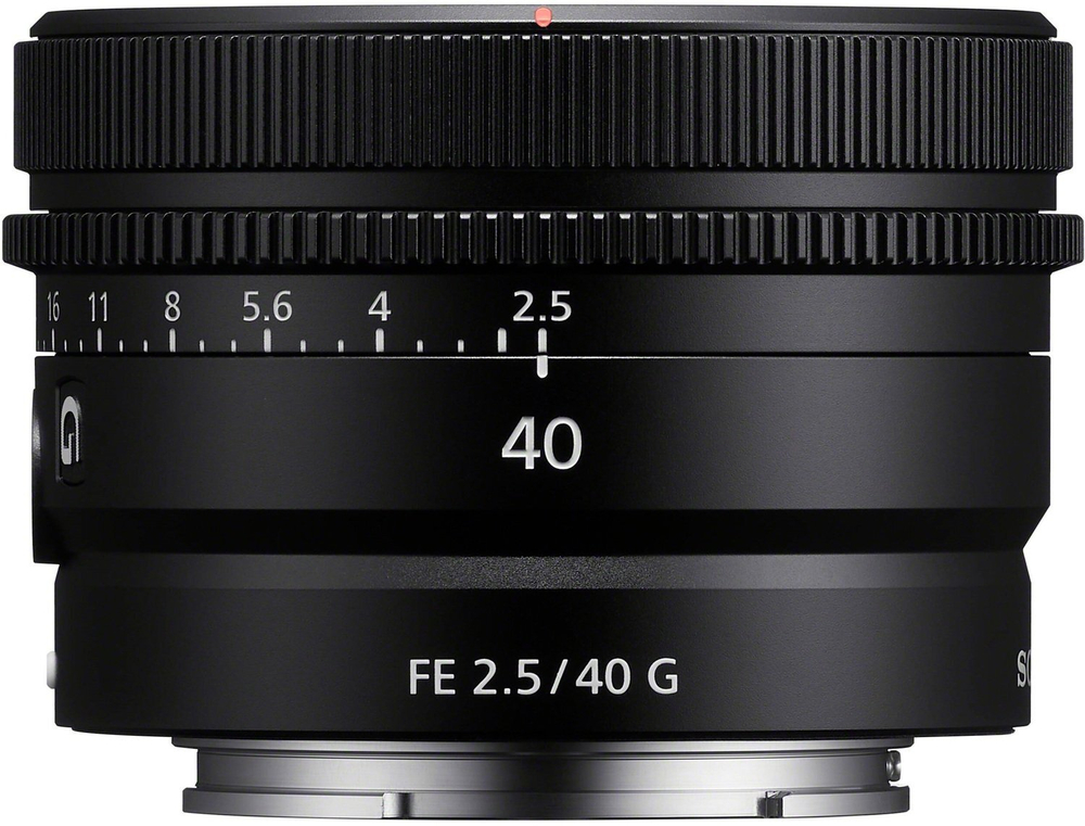 Объектив Sony FE 40mm f/2.5 G (SEL40F25G), черный