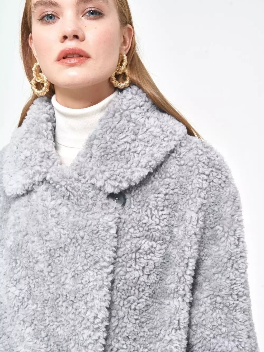 Шуба женская из овечьей шерсти чебурашка тедди, SilverFox (арт. S1188rm012bz)