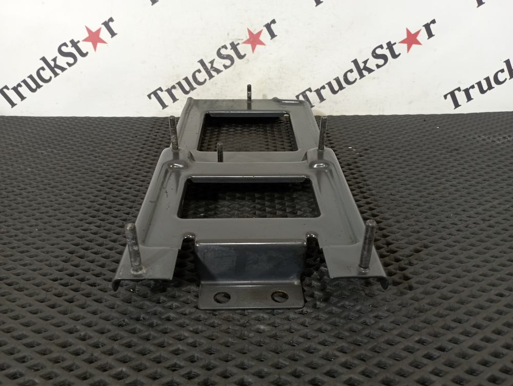 Кронштейн блока управления шасси 2020г.