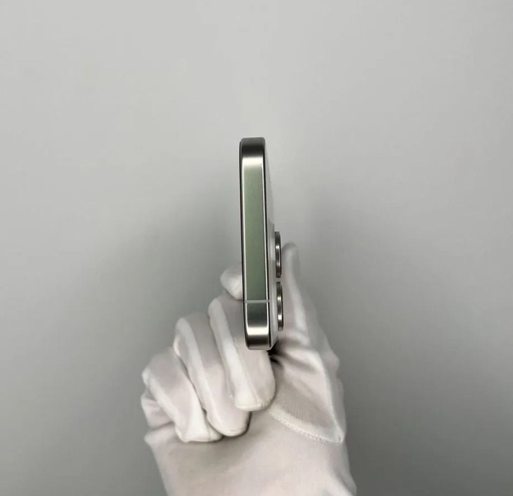 iPhone 15 Pro, 256 ГБ б/у