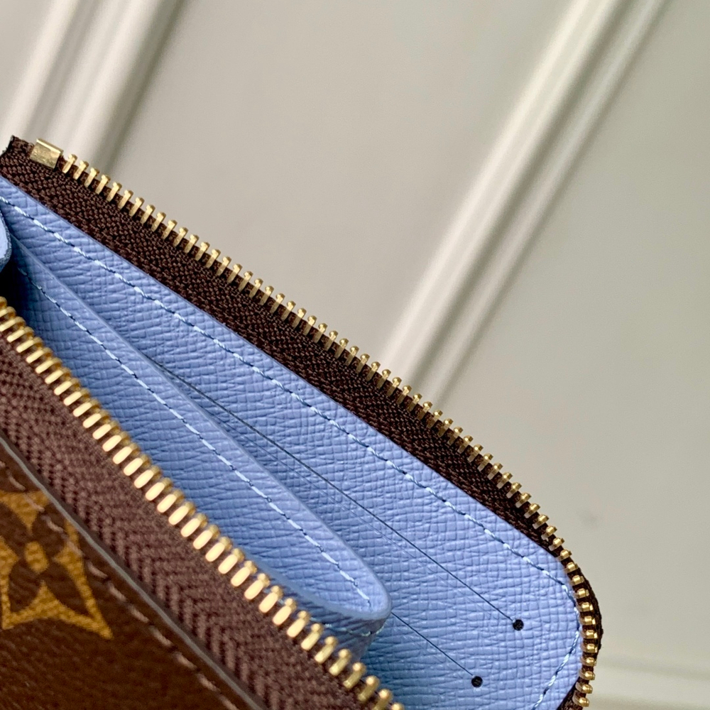 Louis Vuitton Noa Compact Wallet