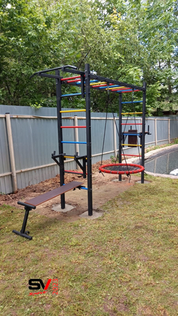 Монтаж уличной шведской стенки Sv Sport Рукоход (4 вертикальных столба)