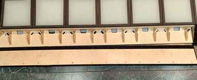 Борт усиленный с кабель каналом (1 пм.), вертикальные и горизонтальные, материалы: ковролин + фанера