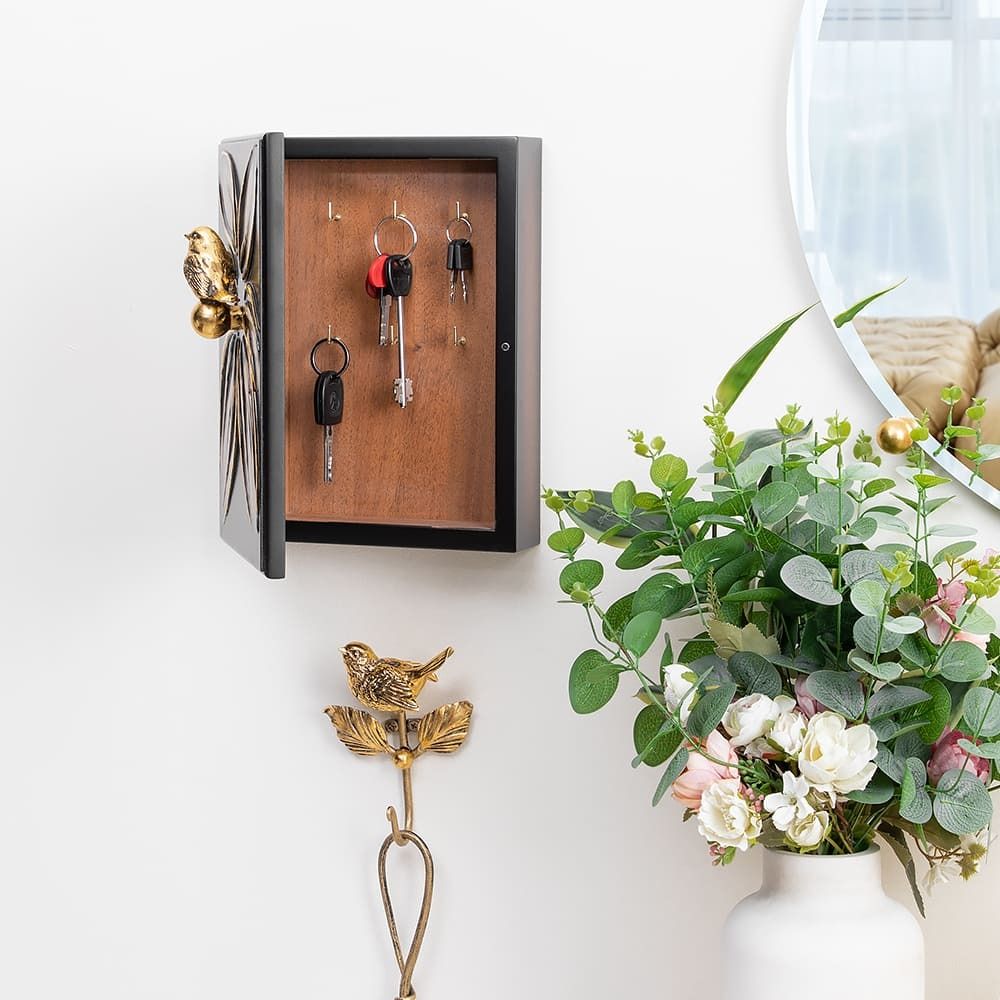 Полка - ключница Зарничка Блум Орех