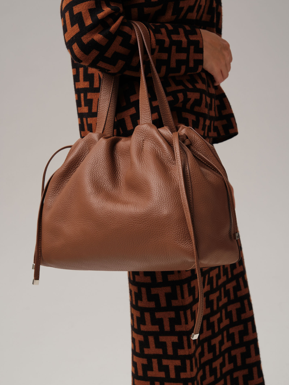 Сумка Deboro 31153 темный орех