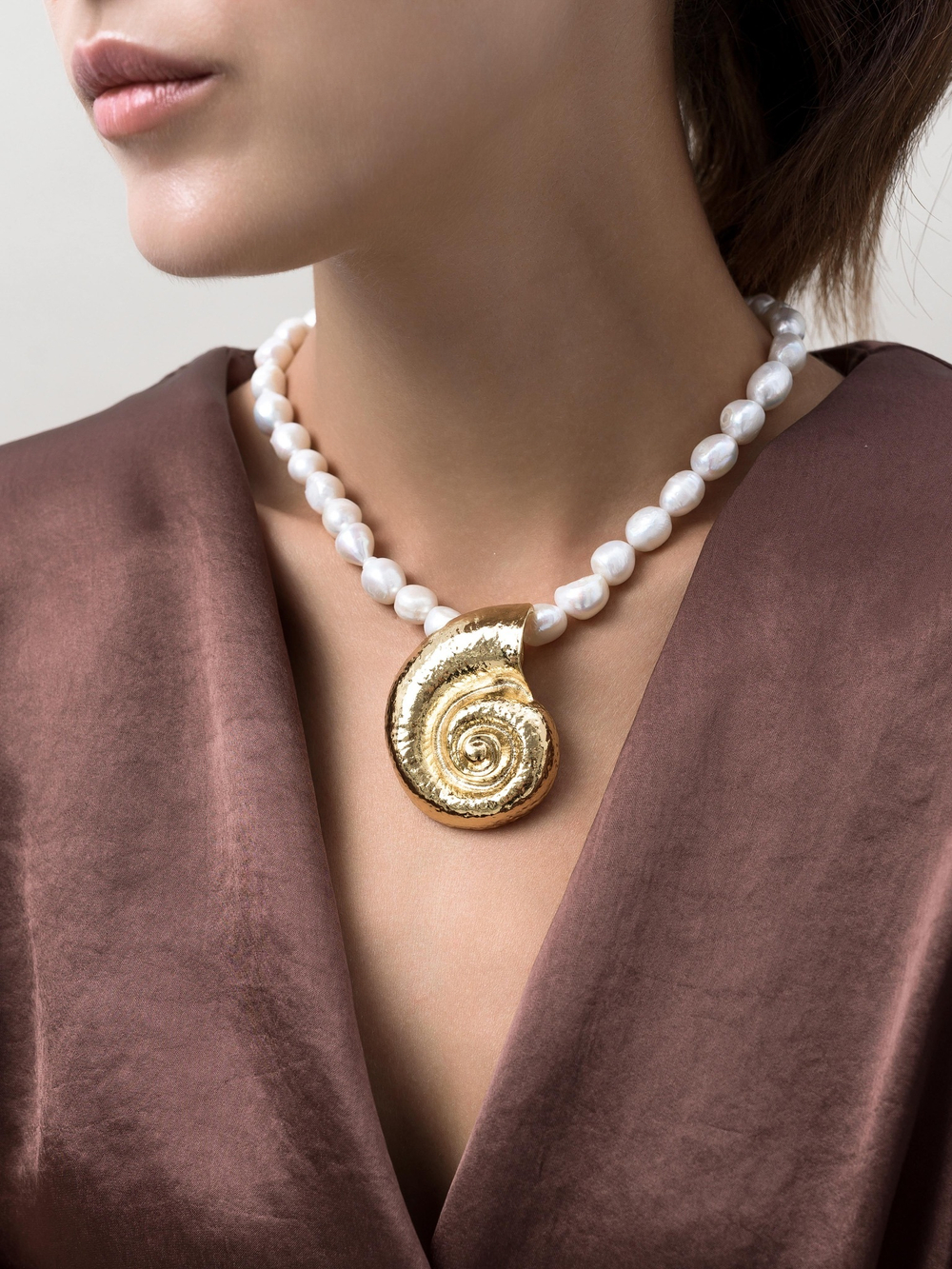 Колье "Вig Pearl Shell" Gold