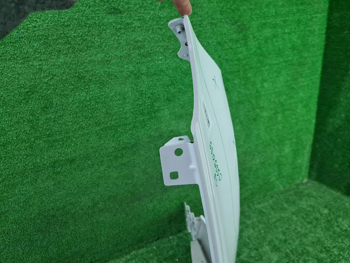 Крыло переднее правое Range Rover Sport 2 L494 (2013-2017)