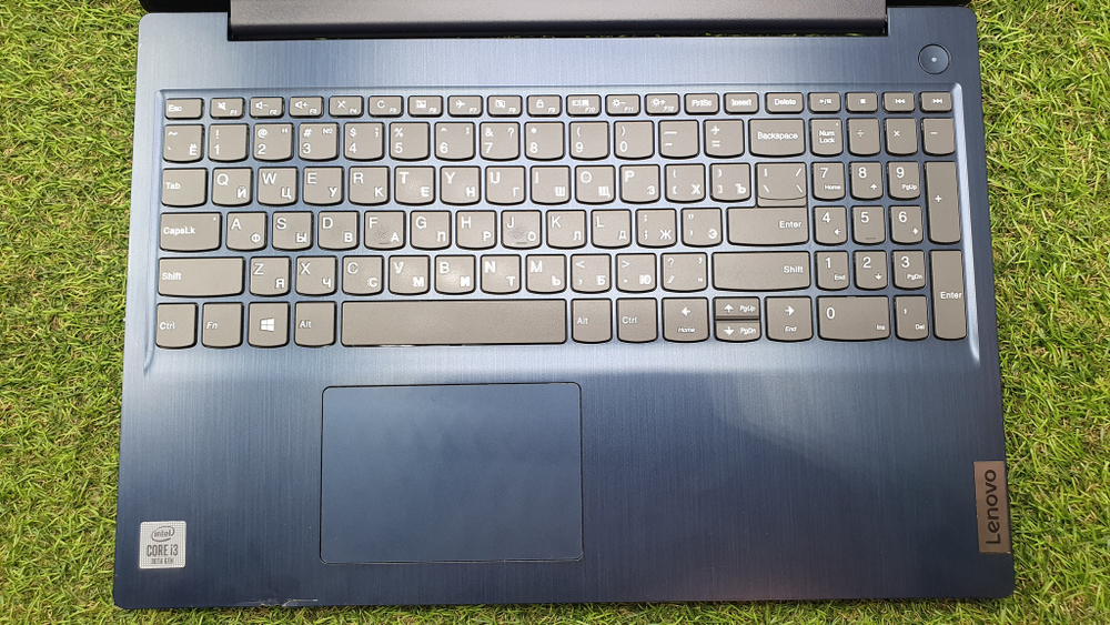Ноутбук Lenovo i3-10/8Gb/FHD