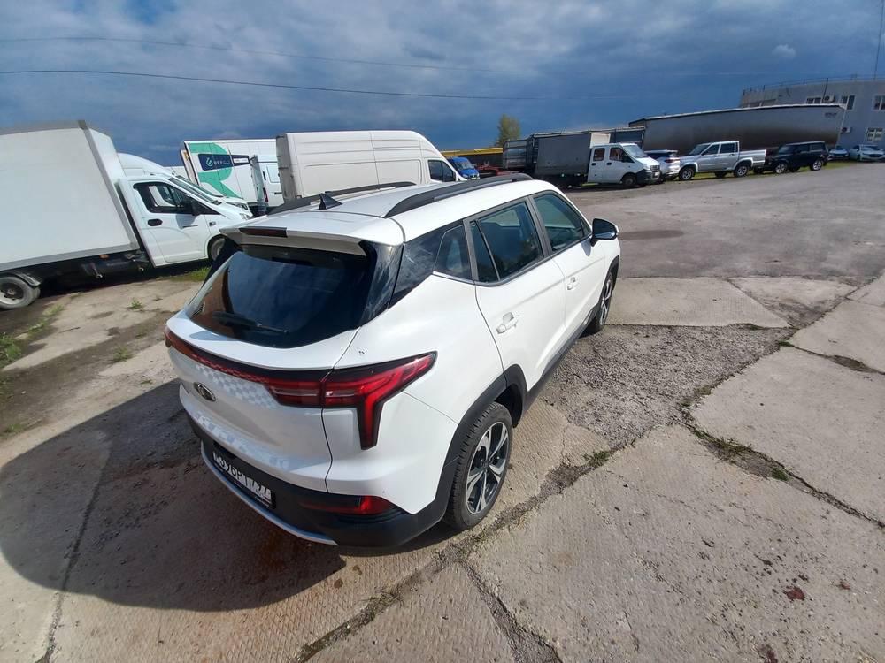 Москвич 3 1,5 CVT Стандарт (136 л.с.)