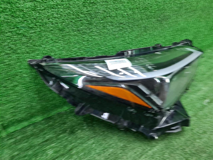 Битая Фара правая Lexus NX 2 (2021-н.в.) LED