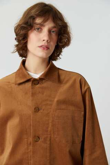 Жакет с тремя карманами из медового вельвета