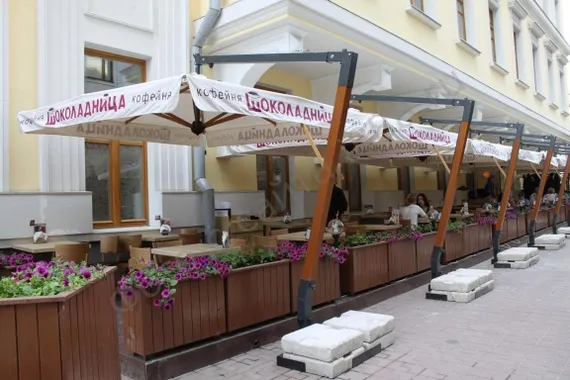 Зонт для кафе профессиональный Palladio Braccio, 3х4 м, имитация ироко, слоновая кость