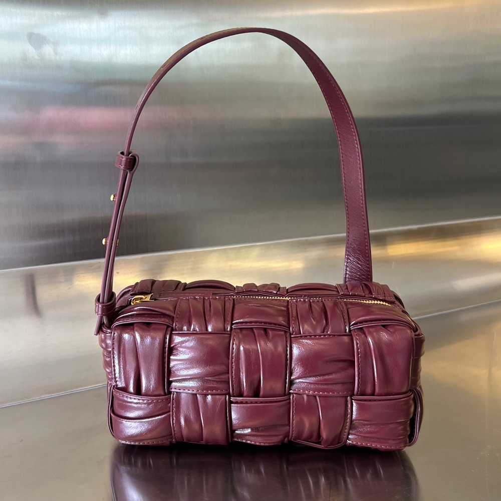Bottega Veneta Small Brick Cassette 24 cm
