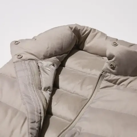 UNIQLO ЛЁГКИЙ ПУХОВЫЙ ЖИЛЕТ, СЕРЫЙ