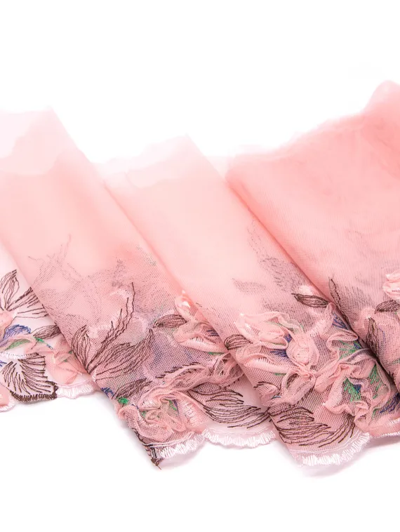 05-79 Вышивка на неэл. сетке 20 см, пудра/кофе (левая)