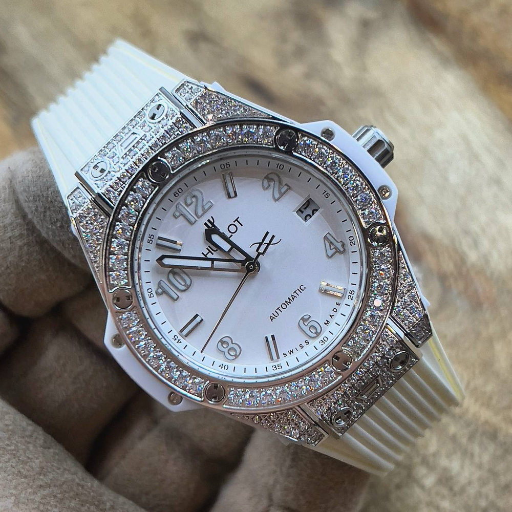 Часы Hublot