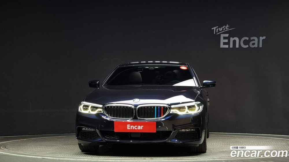 BMW 5 Series (G30) 520i M Sports (07.2020)