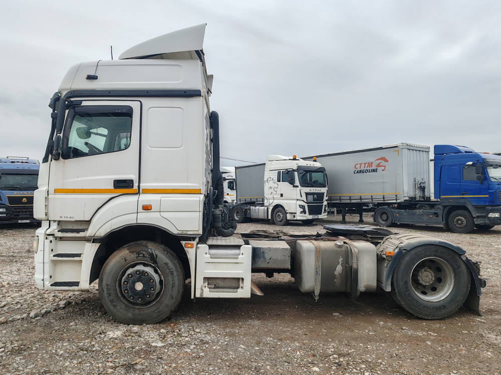 КамАЗ 5490 4x2 Седельный тягач 5490-S5 (Дизельный, 12,0 л, 401 л.с., АТ)