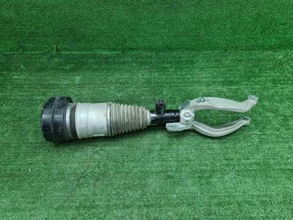 Стойка пневматическая левая Lixiang L9 (2022-н.в.)