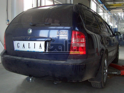 Фаркоп оцинкованный Galia S085A для Skoda Octavia I седан/универсал 1998-2004, Octavia Tour 2004-2010(паспорт и сертификат в комплекте)(без электрики)