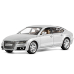 Модель 1:24 Audi A7, серебряный, откр. двери, капот и багажник, свет, звук