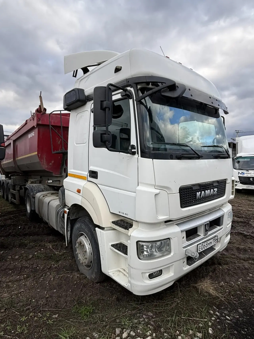 КамАЗ М1840 4x2 Седельный тягач 5490-S5 (Дизельный, 12,0 л, 401 л.с., МТ)