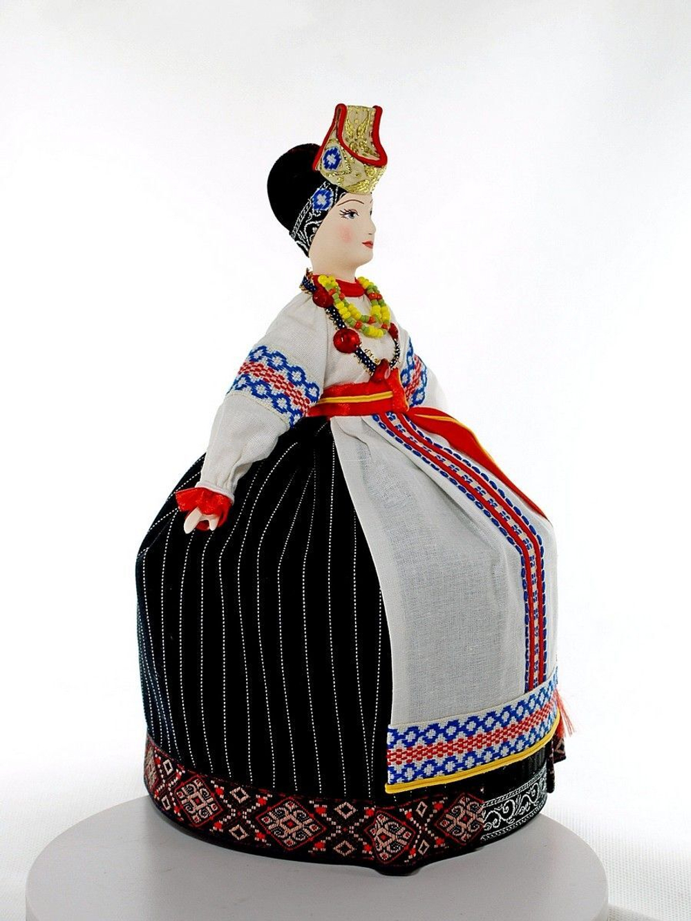 Кукла фарфоровая Воронежский женский костюм