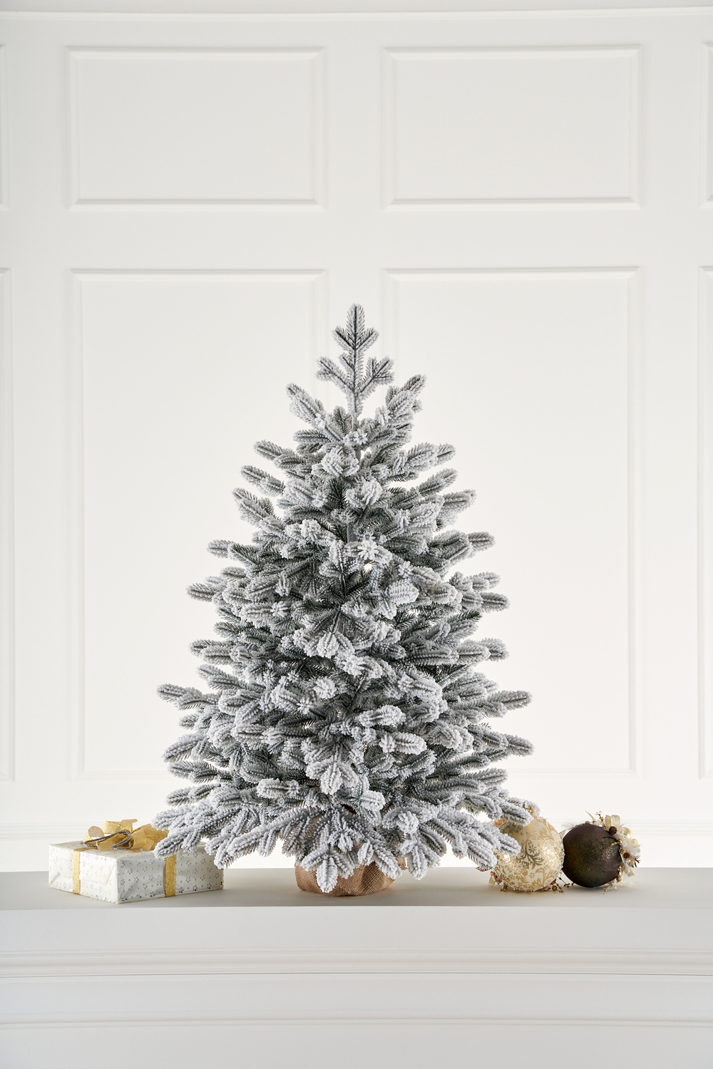 Ель искусственная настольная Византийская заснеженная
