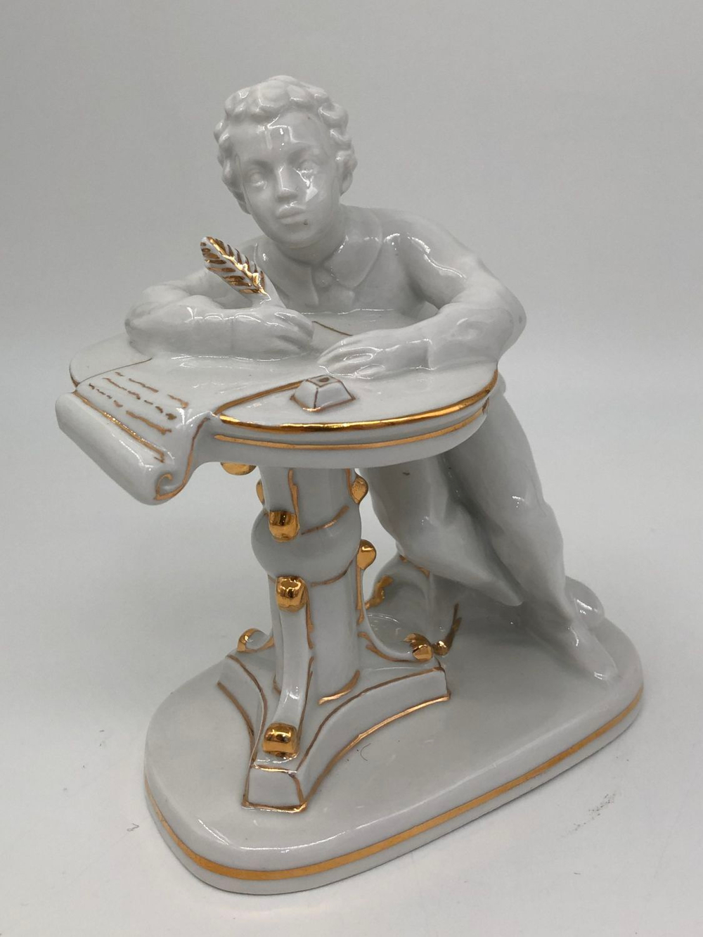 Юный Пушкин за столом. Фарфор. СССР, ЛФЗ, 1960-е гг. Автор модели С.Б. Велихова