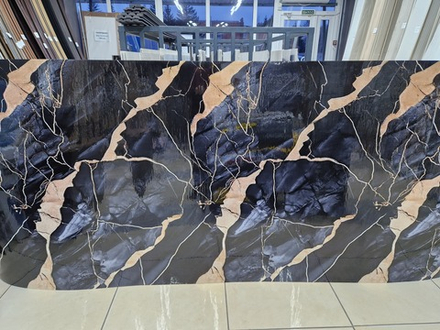 Гибкий мрамор самоклеящийся MD-003