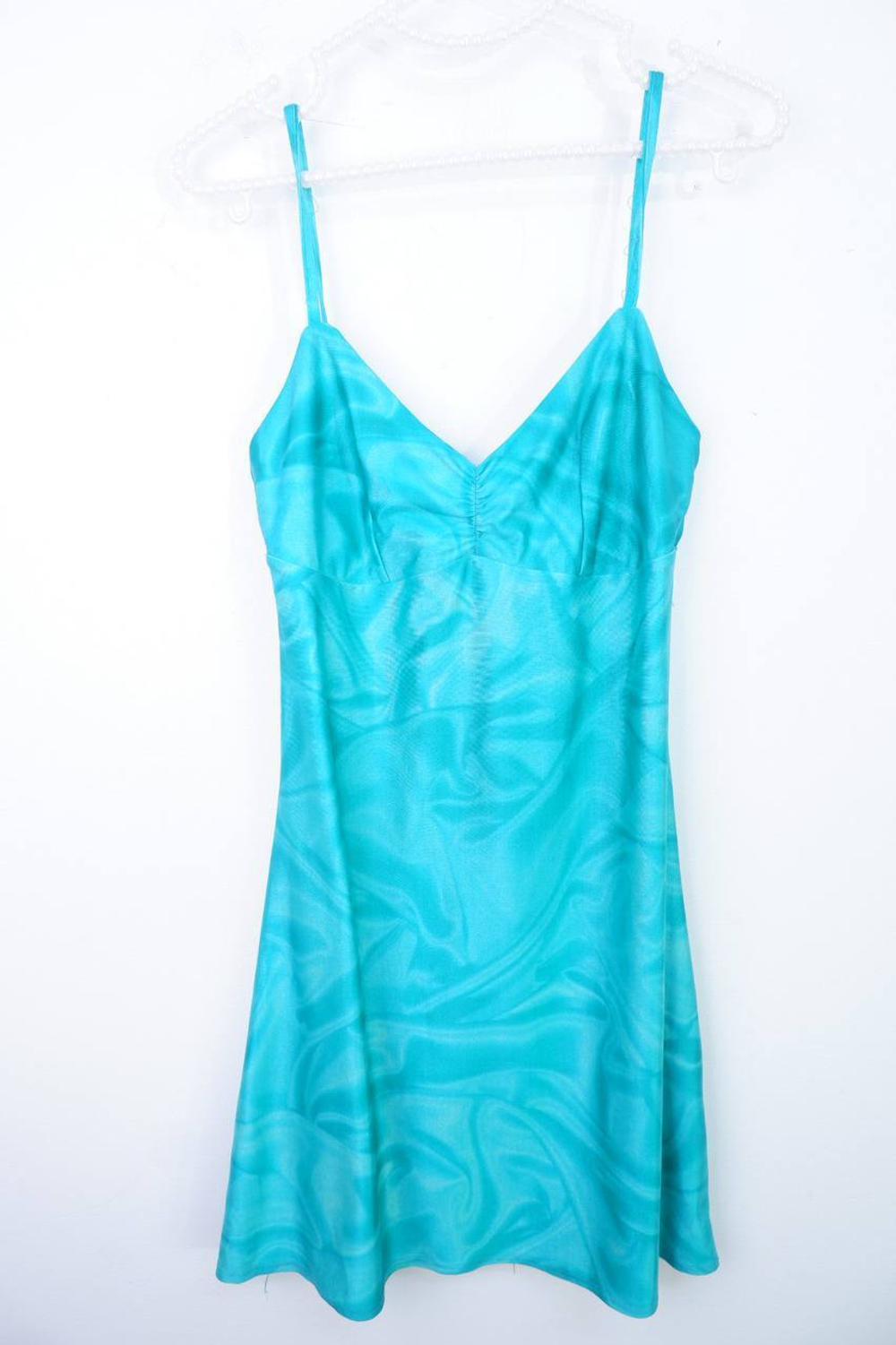 Сарафан Fiona Michelle лаконичный, визуально на 42 размер