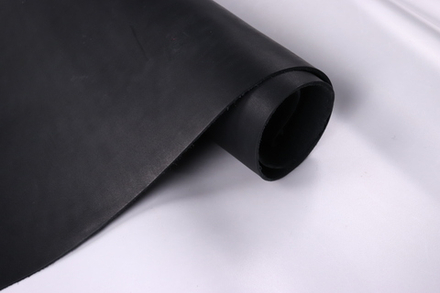 1,8-2,2 Юфть черная 127дм² (КЛ)